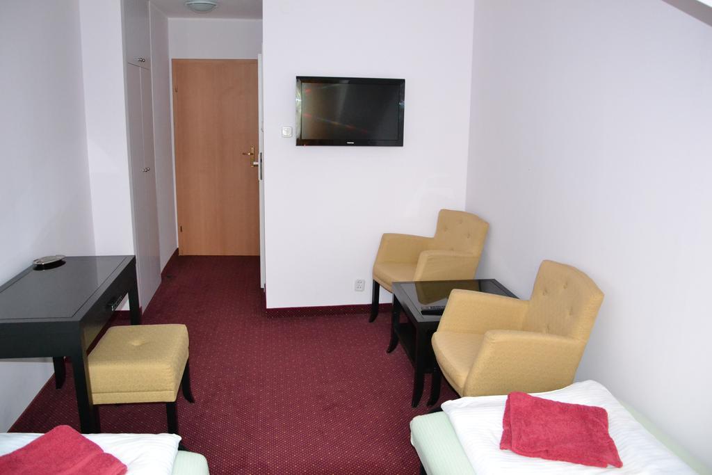 Hotel&Restauracja Złote Runo Góra Kalwaria Habitación foto
